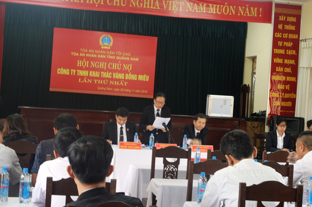 Hội[-]nghị[-]chủ[-]nợ[-]đồng[-]ý[-]phá[-]sản[-]công[-]ty[-]vàng[-]Bồng[-]Miêu